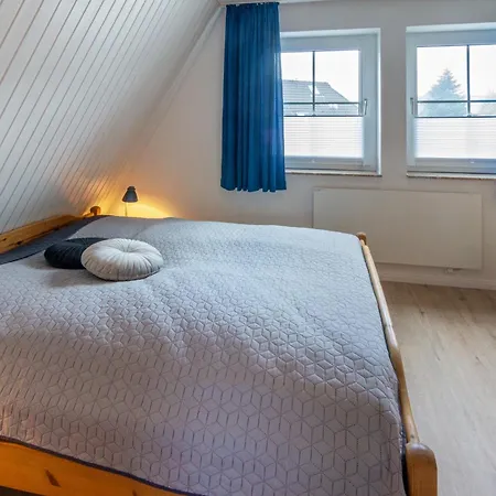 Huus Meerferien * 도누메시어