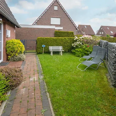 Holiday home Huus Meerferien Dornumersiel